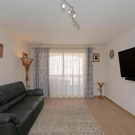 First Line Luxury Parque Tropical Dracaena