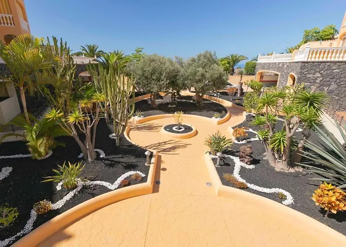 First Line Luxury Parque Tropical Dracaena Los Cristianos (Tenerife)
