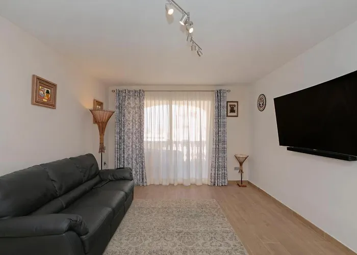 First Line Luxury Parque Tropical Dracaena