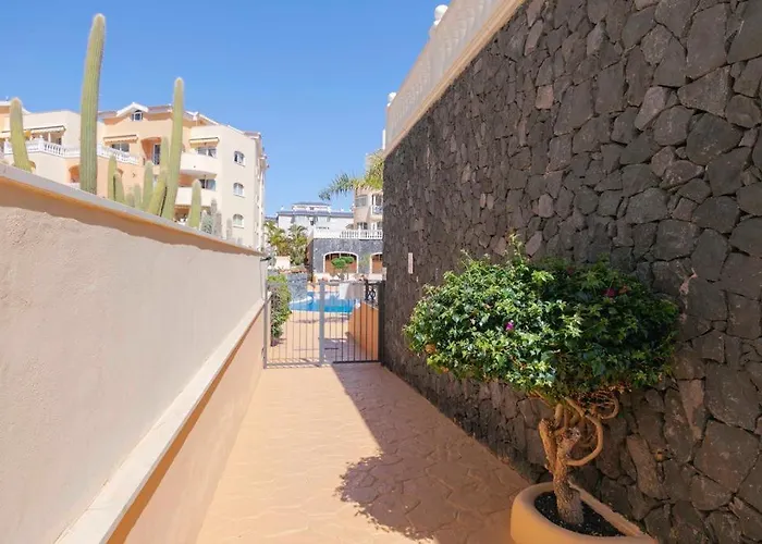 First Line Luxury Parque Tropical Dracaena Apartment