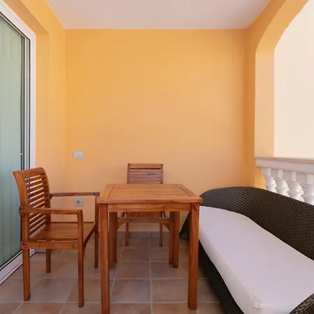 First Line Luxury Parque Tropical Dracaena Apartament