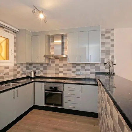 Appartement First Line Luxury Parque Tropical Dracaena Los Cristianos (Tenerife)