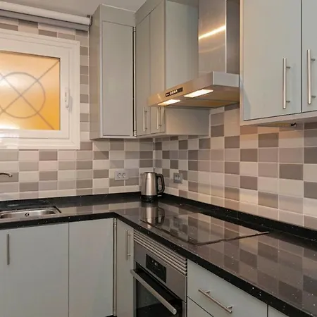 First Line Luxury Parque Tropical Dracaena Appartement