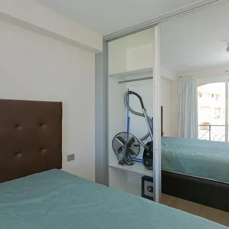 First Line Luxury Parque Tropical Dracaena Apartman