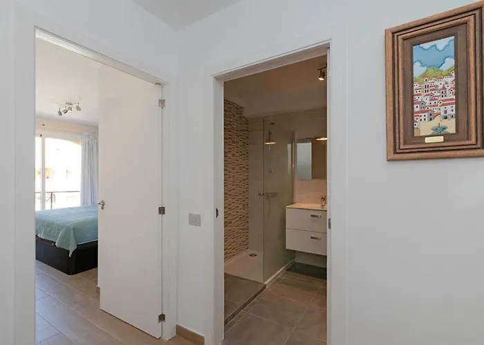 First Line Luxury Parque Tropical Dracaena ロスクリスティアーノス